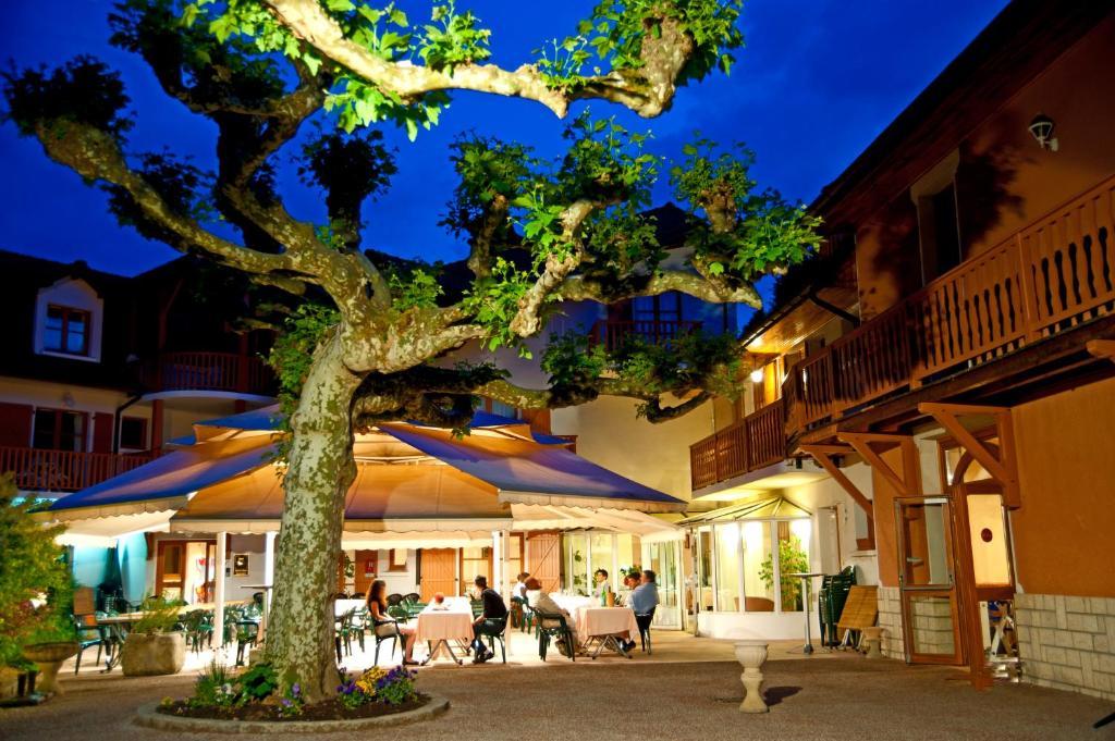 Hotel Les Bergeronnettes Champagneux エクステリア 写真
