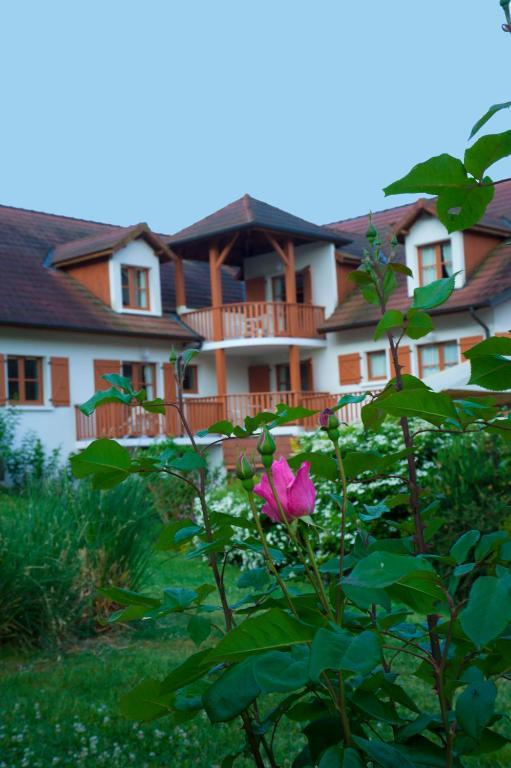 Hotel Les Bergeronnettes Champagneux エクステリア 写真